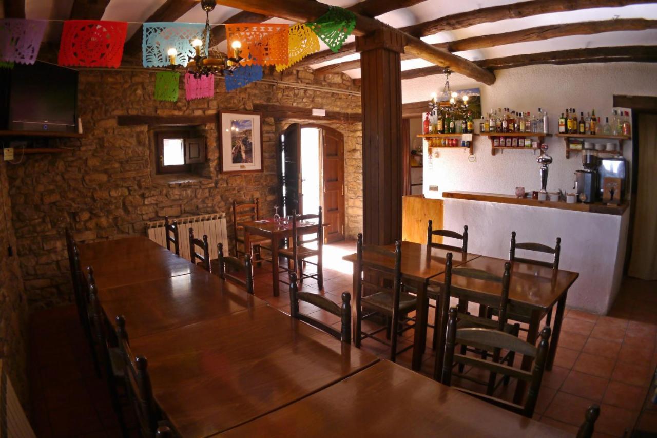 Albergue Restaurante De Artieda Buitenkant foto